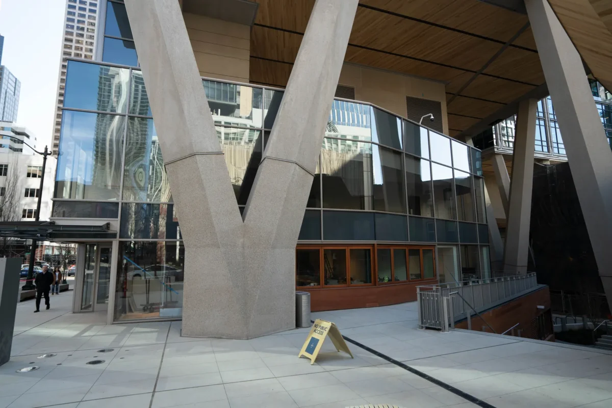 Storefront and curtain wall glazing at 2+U in downtown Seattle.
