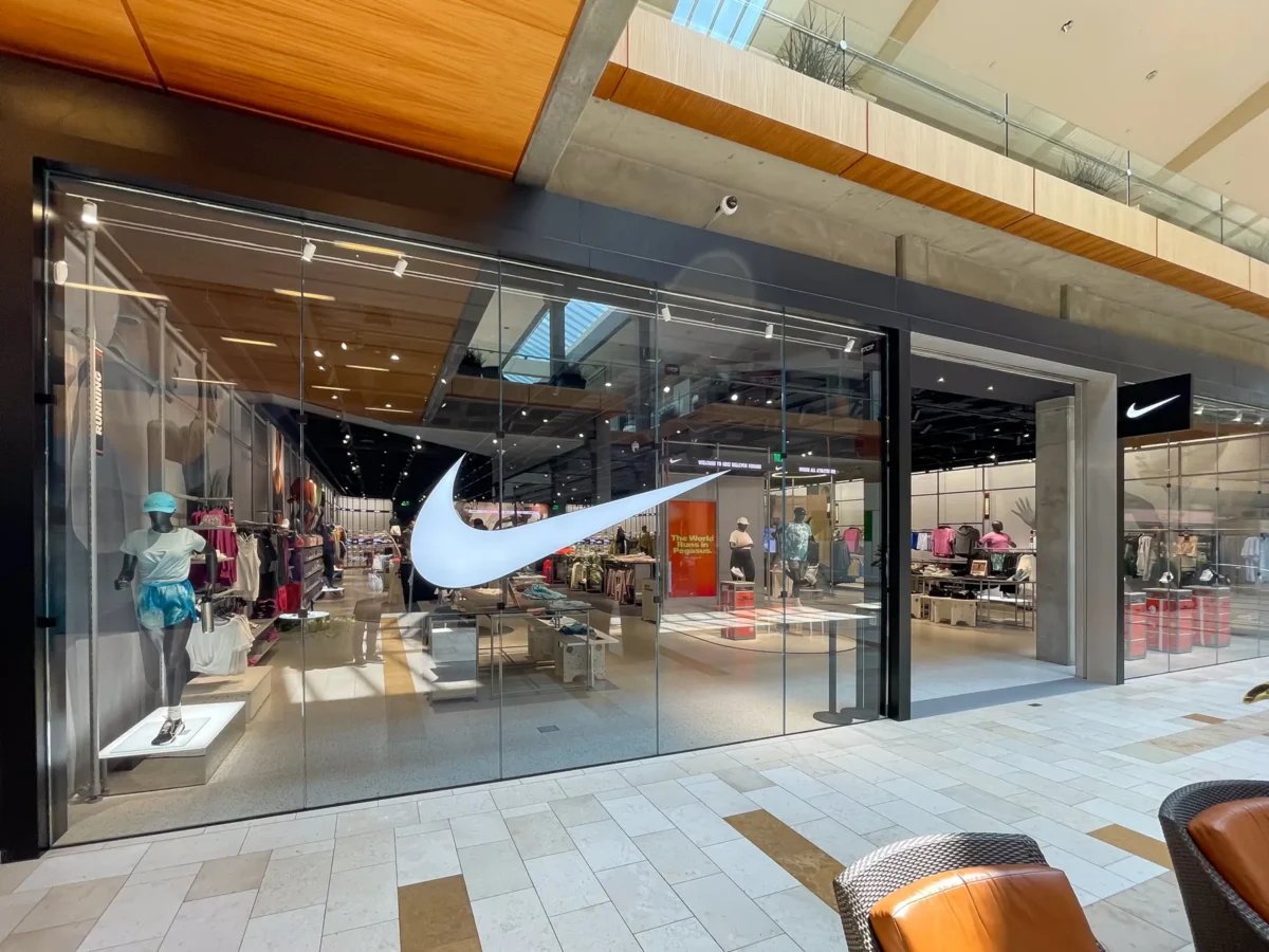 Retail storefront glazing: full-height glass shopfronts and entrances.